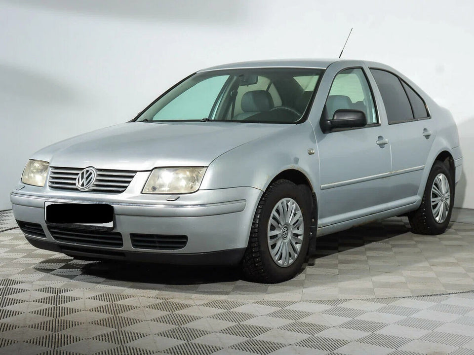 VW Bora M5.9.2 06A906018FK 0261206261 IMMO OFF