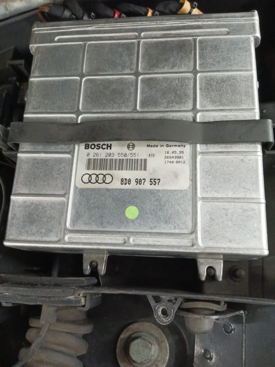 Audi A4 1.8t 0261203550-551 8D0907557 IMMO OFF