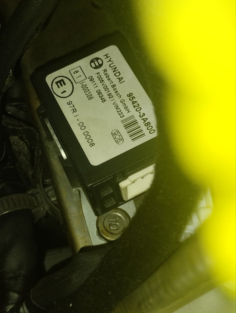 Hyundai Trajet 2.0d MT 39101-27110 0281010578 1037360400 IMMO OFF